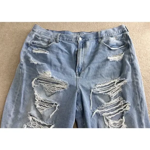 American Eagle Mom Jeans Sz 20 Regular Distressed Torn Medium Blue Wash Raw Hem - Picture 2 of 7